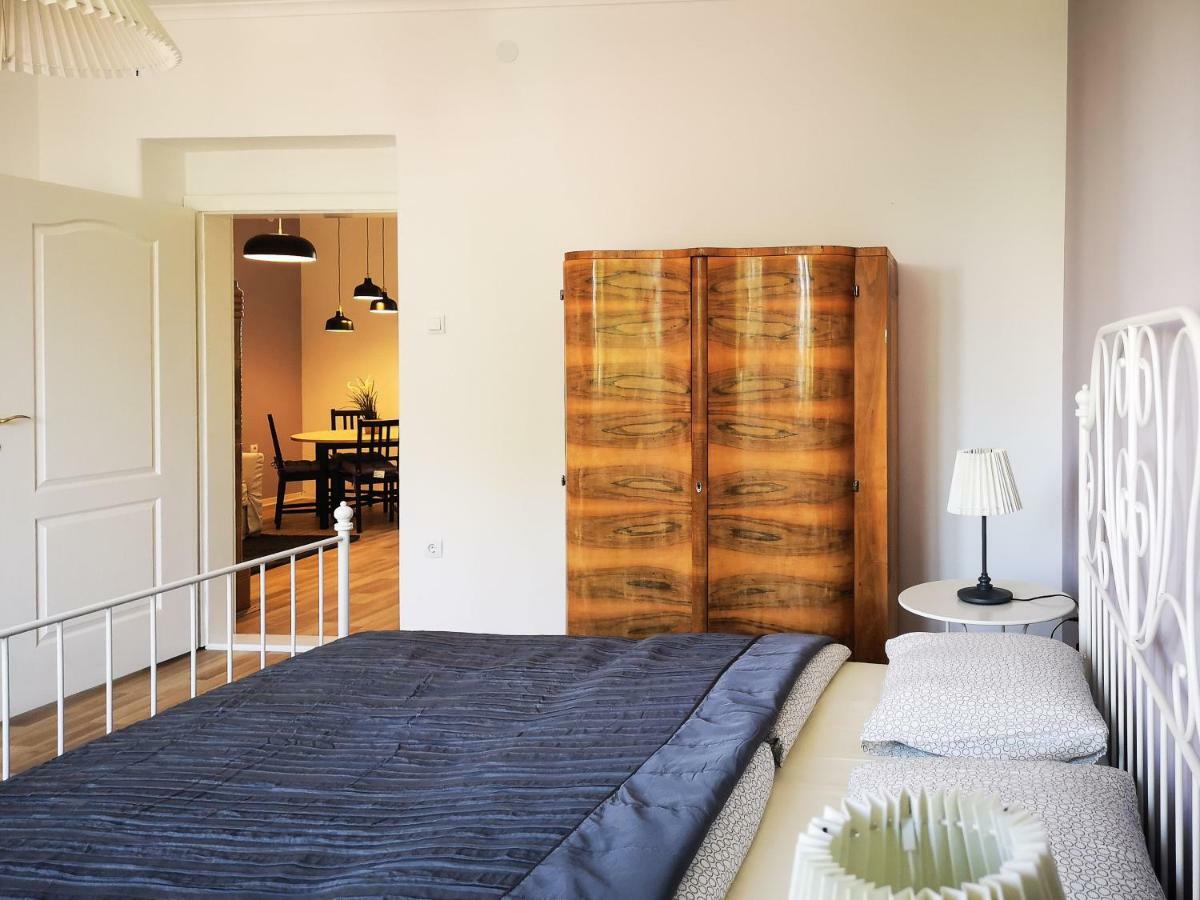 Filinhome Stefanovica Suite 8 Novi Sad Buitenkant foto