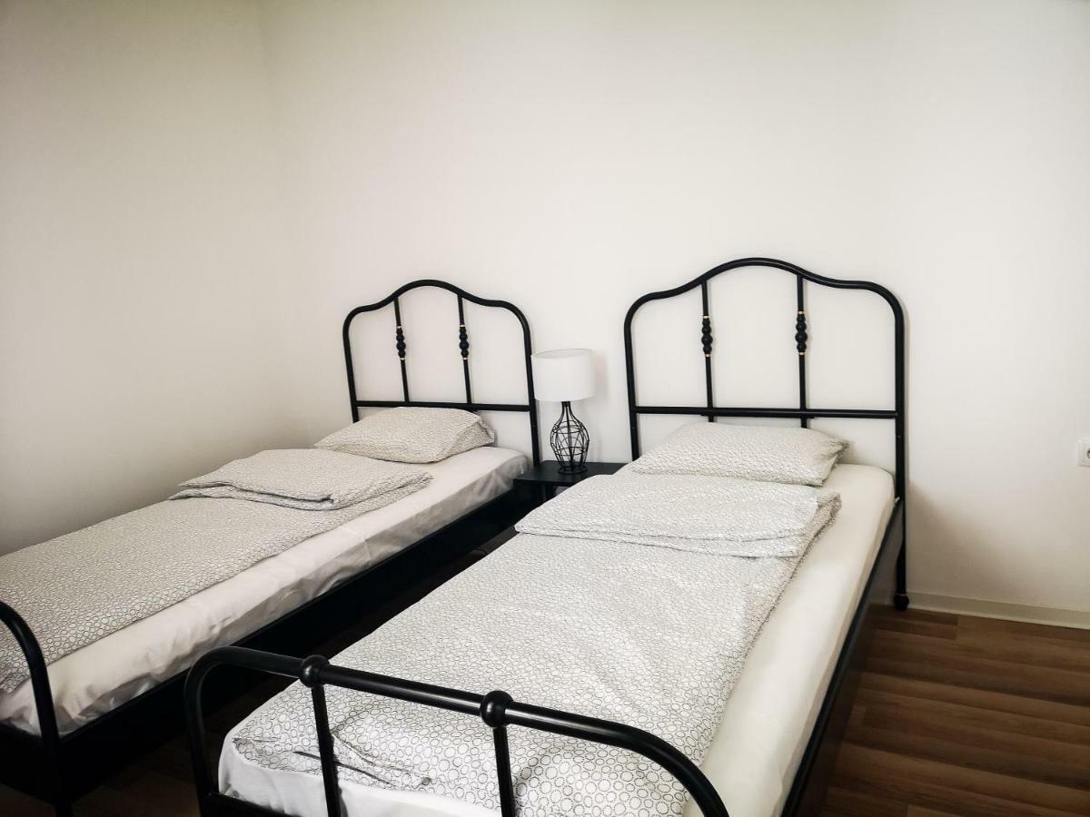 Filinhome Stefanovica Suite 8 Novi Sad Buitenkant foto